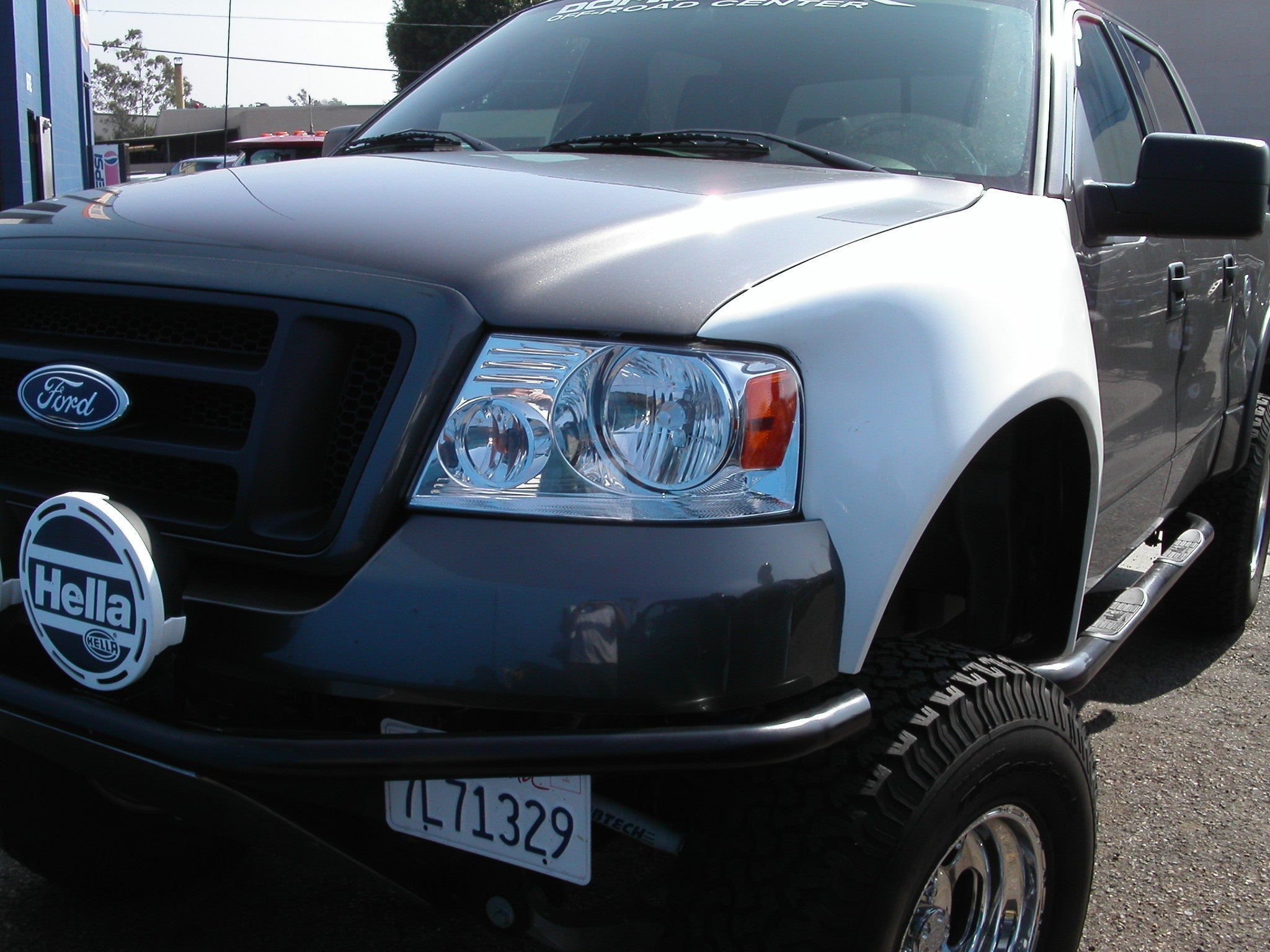 ford expedition off road