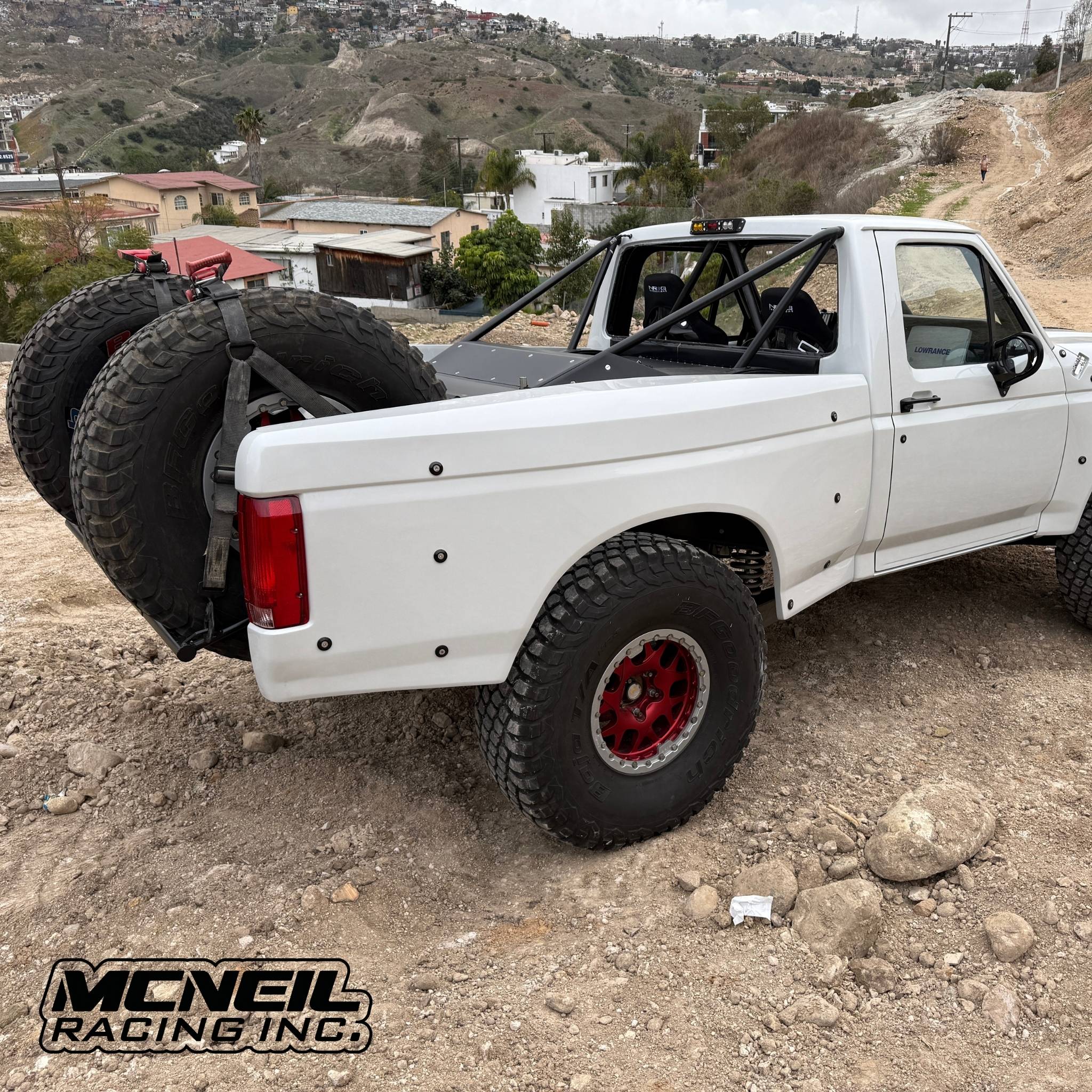 92-96 Ford F150/Bronco One Piece w/ Front Bumper – McNeil Racing Inc