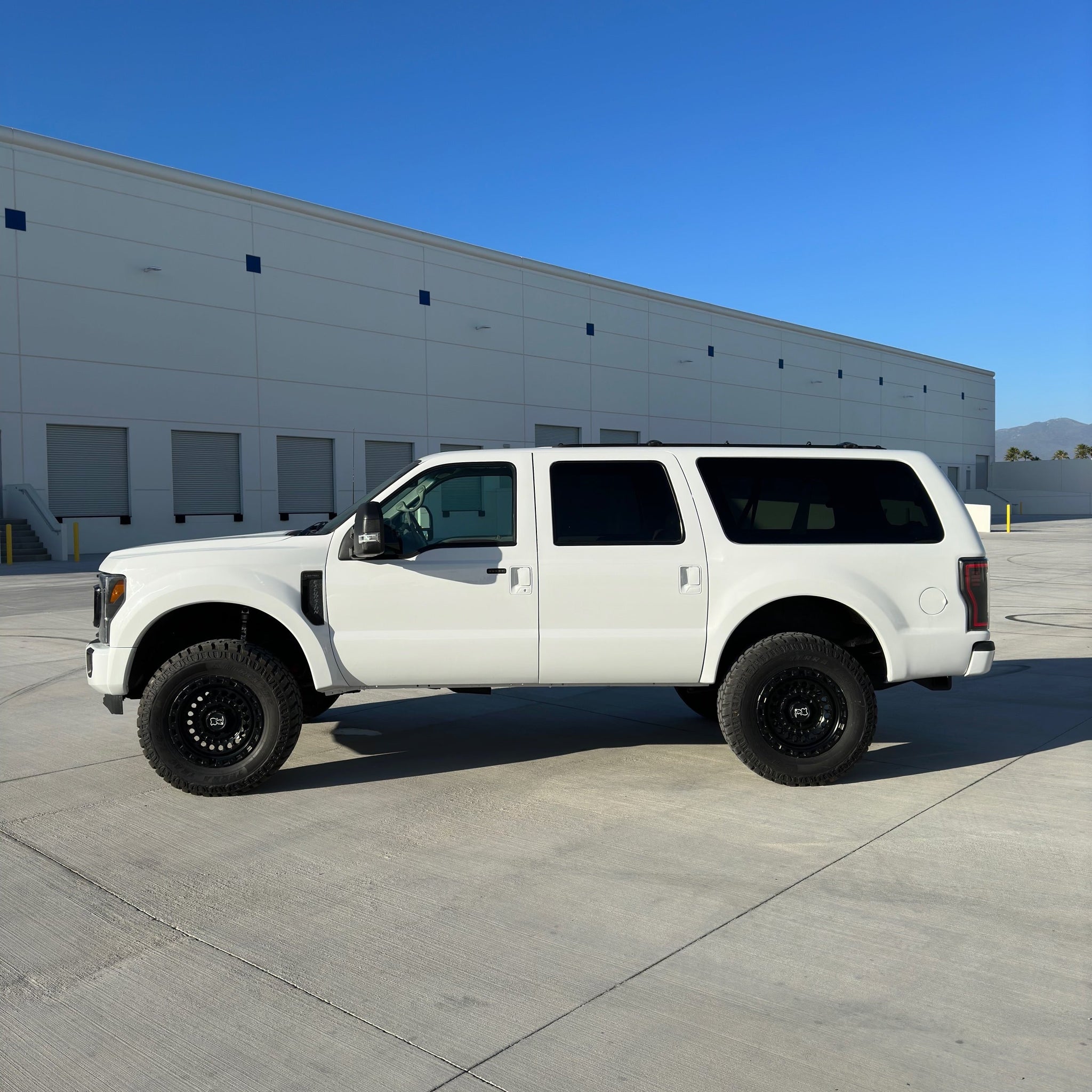 99-05 Ford Excursion – Tagged