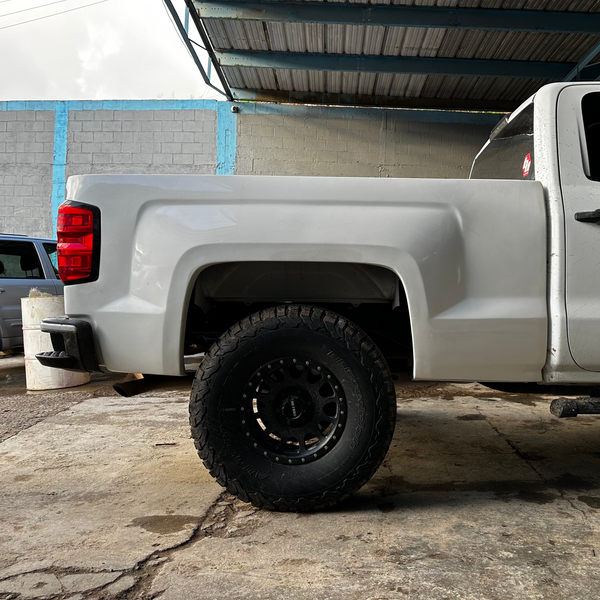 14-18 Chevy Silverado 3" Bulge Off Road Fiberglass Bedsides - 6.5 Bed
