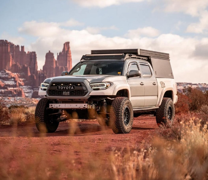 16+ Toyota Tacoma 3" Bulge Off Road Fiberglass Fenders