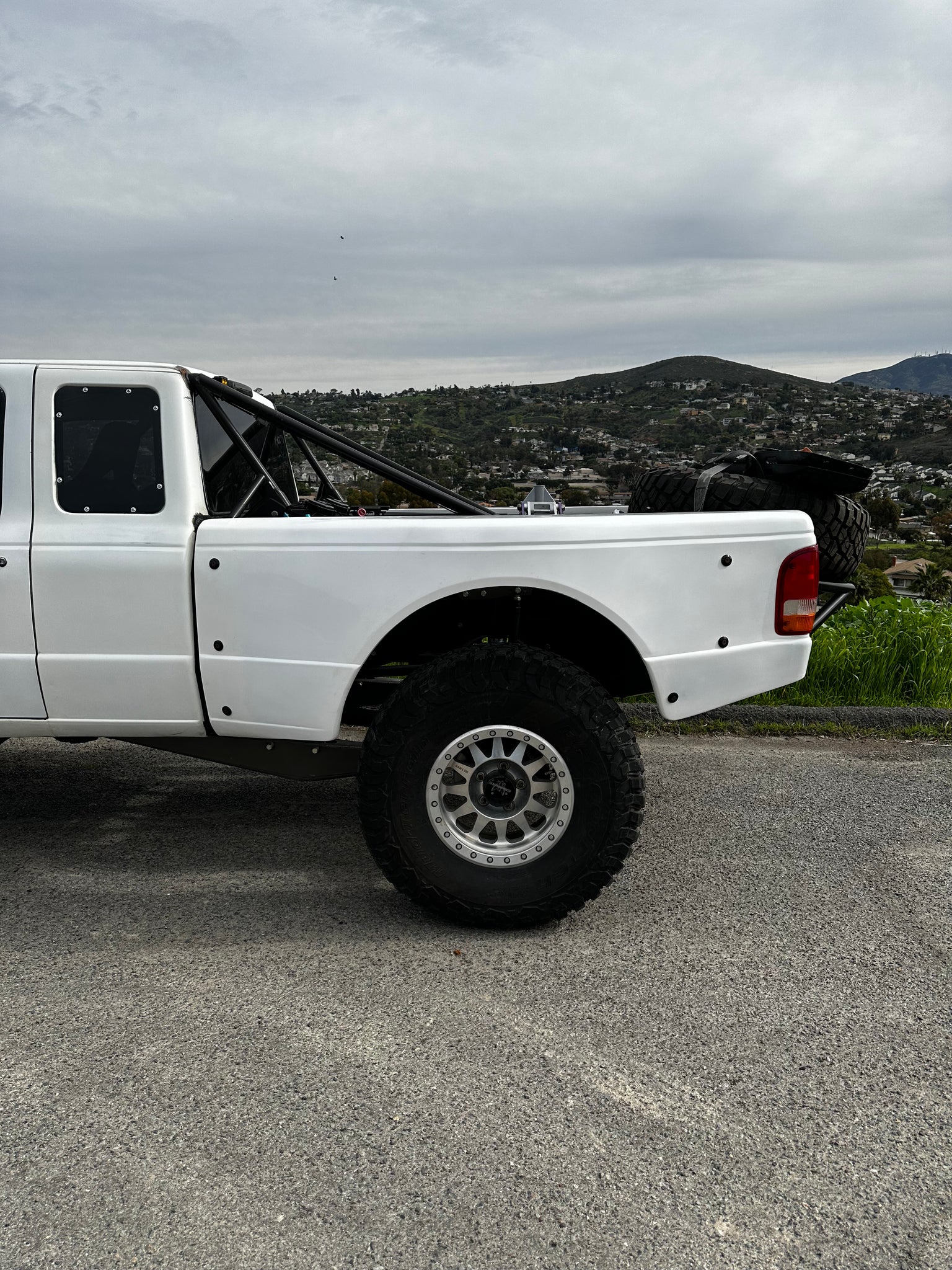 93-12 Ford Ranger 8 Bulge Off Road Fiberglass Bedsides