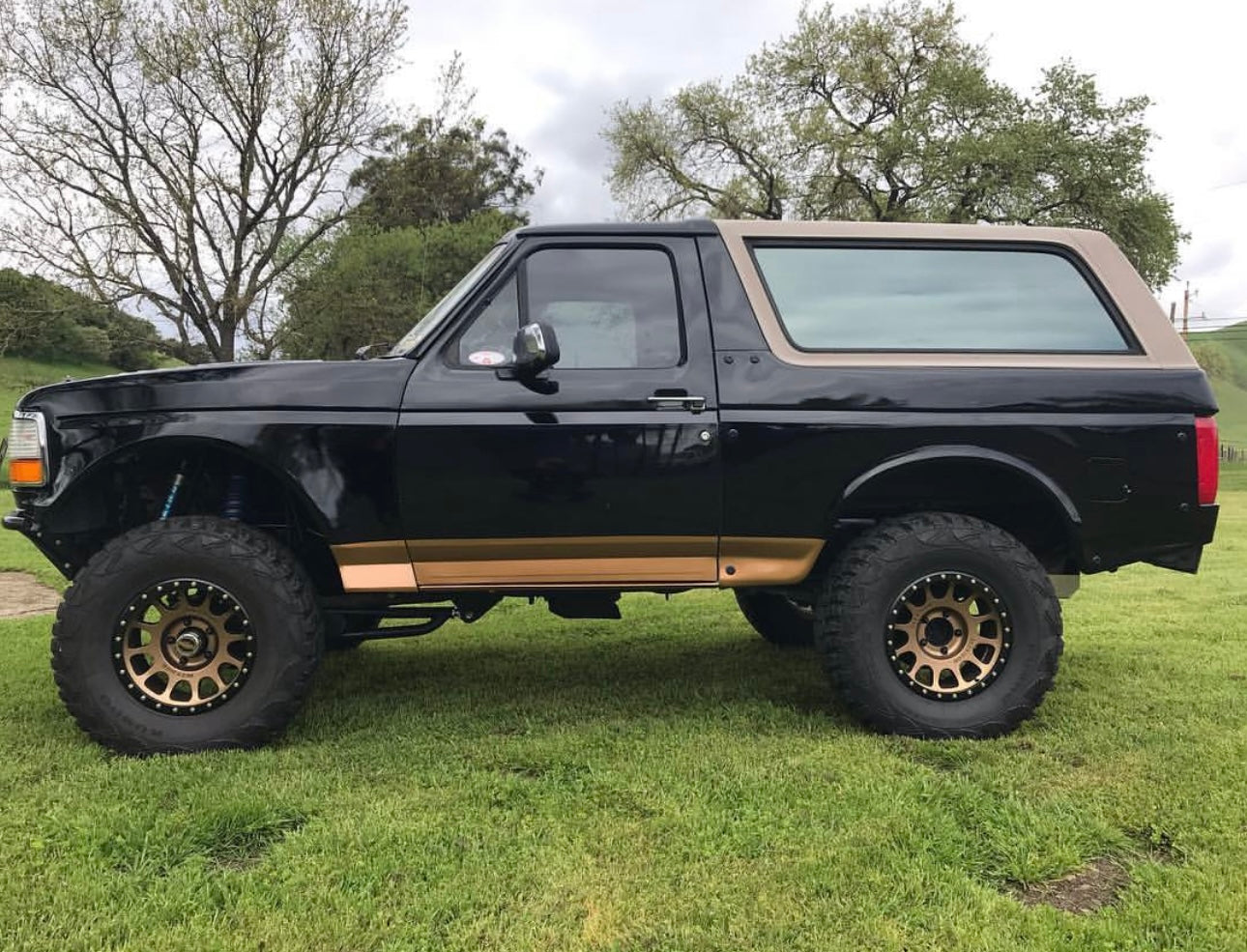 92-96 Ford F150 3" Bulge Off Road Fiberglass Fenders