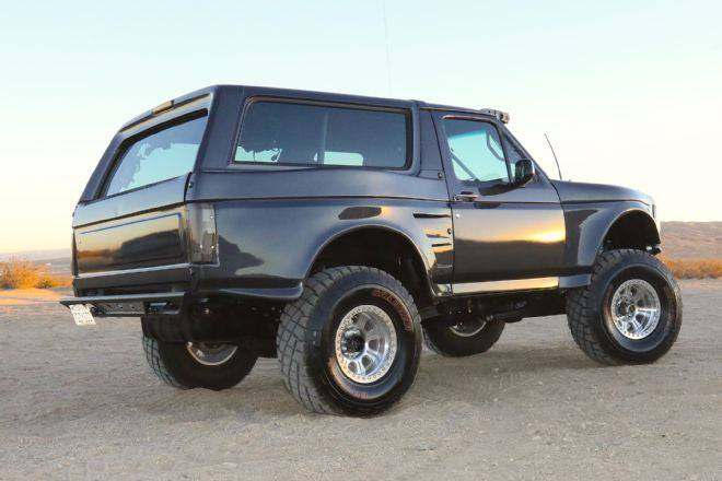 80-96 Ford Bronco 6" Bulge TT Style Off Road Fiberglass Bedsides