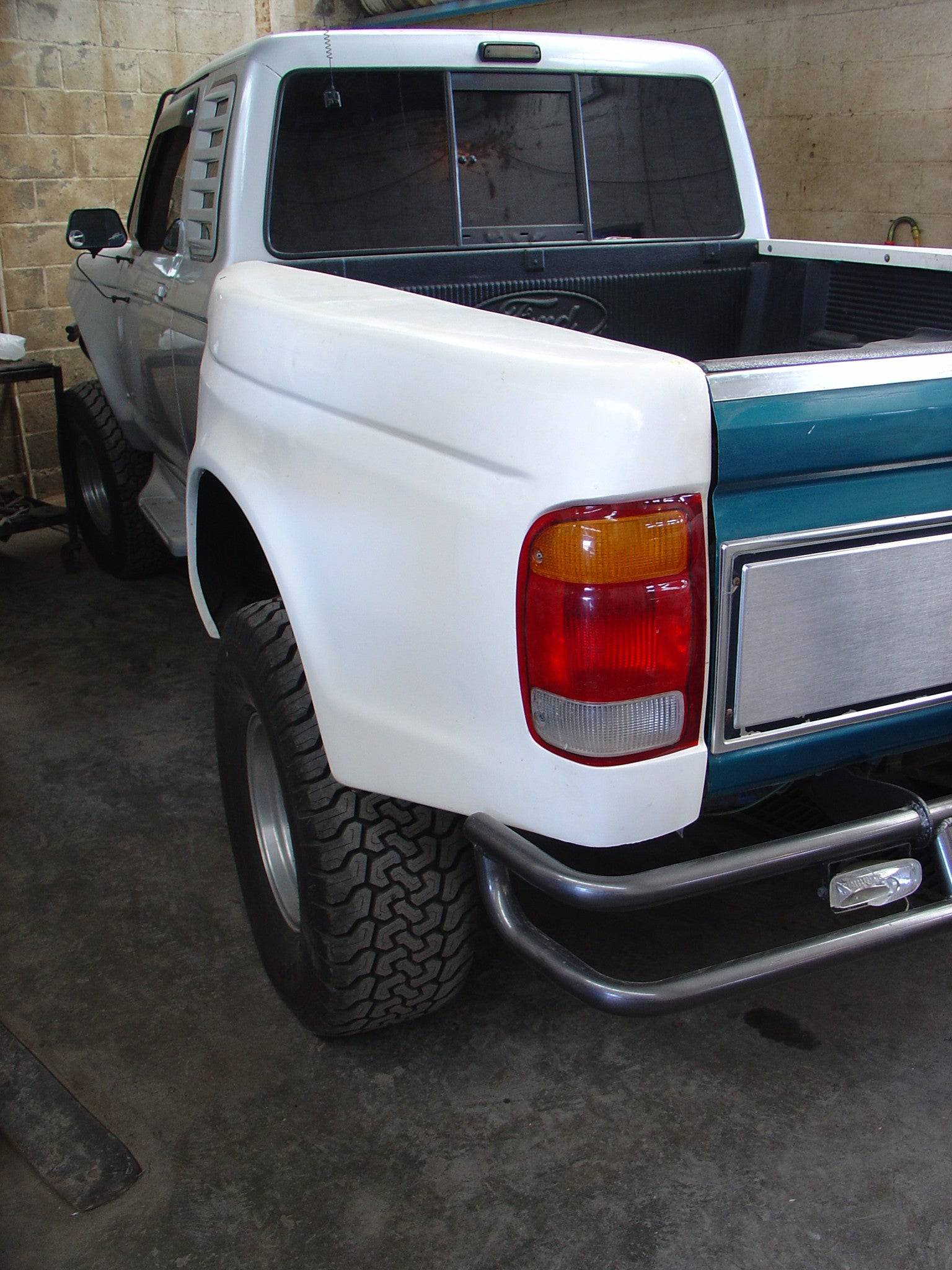 83-92 Ford Ranger 8" Bulge Off Road Fiberglass Bedsides