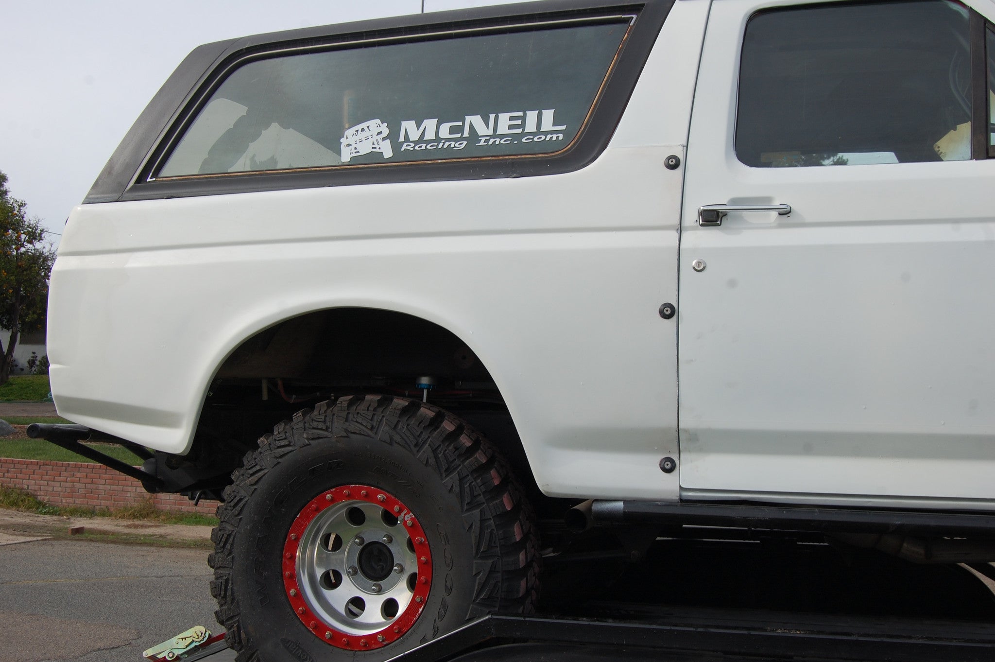 80-96 Ford Bronco 3" Bulge Off Road Fiberglass Bedsides - McNeil Racing Inc