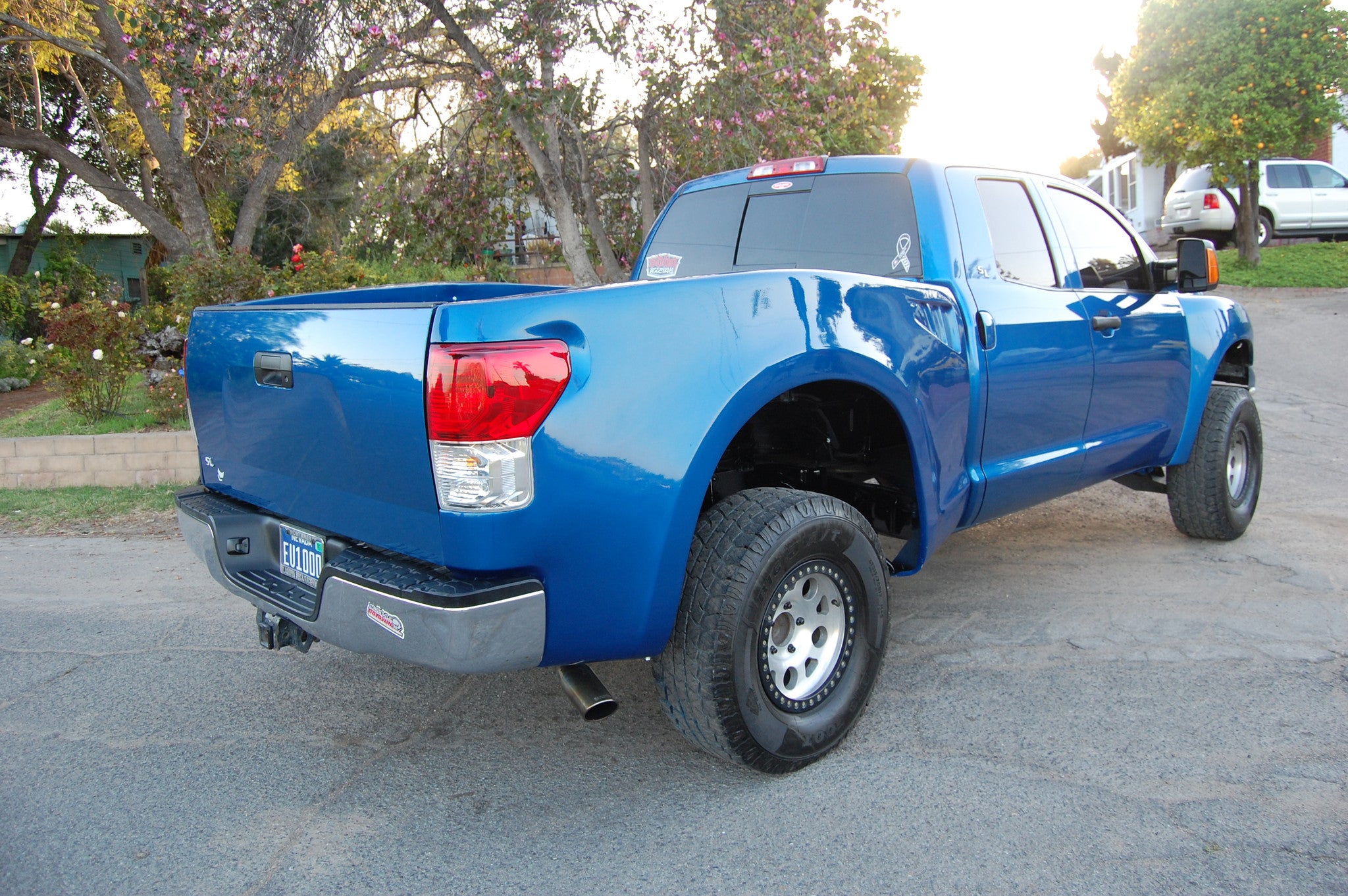 07-13 Toyota Tundra 4" Bulge TT Style Off Road Fiberglass Bedsides - 6.5 Bed - McNeil Racing Inc