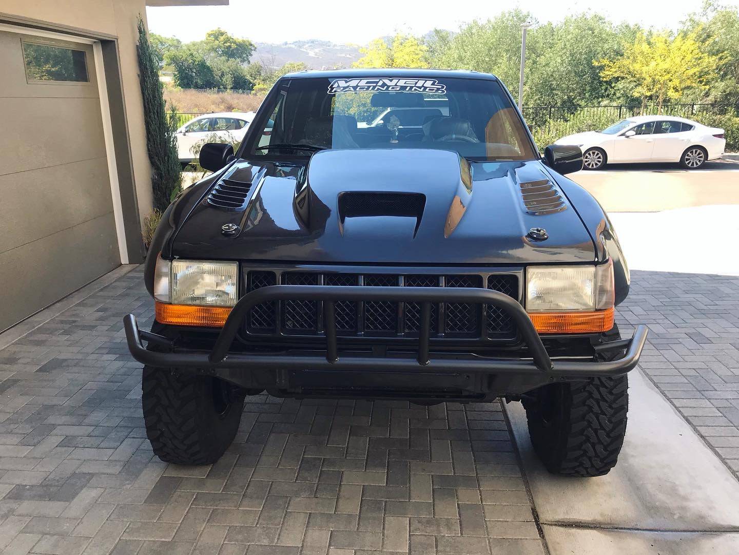 93-98 Jeep Grand Cherokee (ZJ) 4" Bulge Off Road Fiberglass Fenders