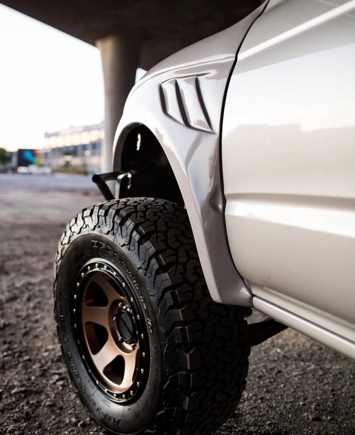 96-02 Toyota 4 Runner 3" Flare - Off Road Fiberglass Fenders