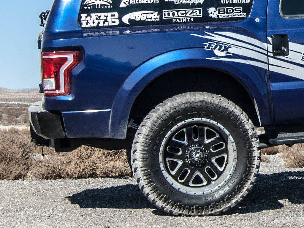 Ford Excursion Rear Fiberglass Bedsides â McNeil Racing Inc